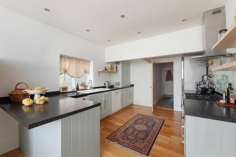 8 Northwood Road, Whitstable, CT5 2ET