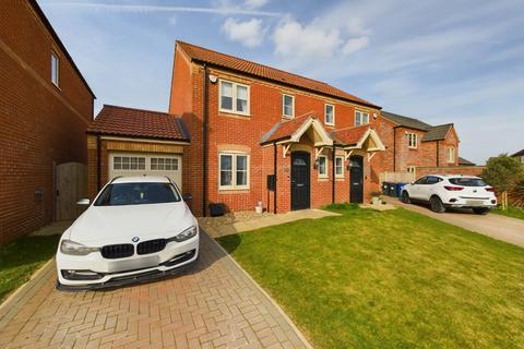 3 bedroom semi-detached house to rent - Flavian Road, Lincoln