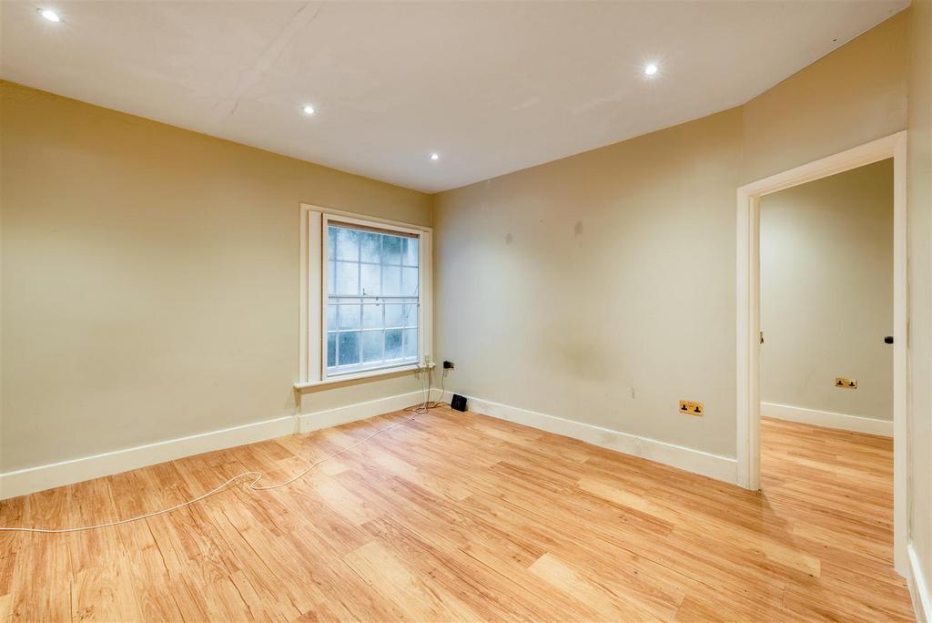 52 Brunswick Place -23.jpg