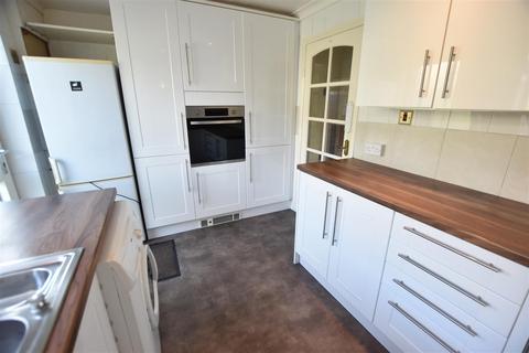 25 Longfield Road, Grimsby, DN34 5SB