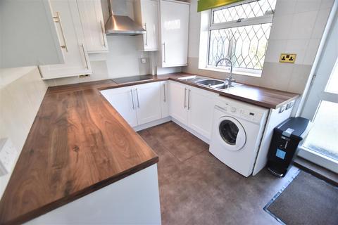 25 Longfield Road, Grimsby, DN34 5SB