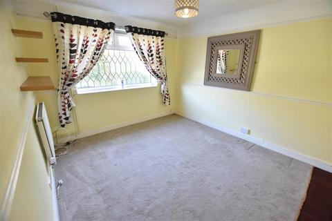 25 Longfield Road, Grimsby, DN34 5SB