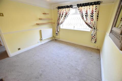 25 Longfield Road, Grimsby, DN34 5SB