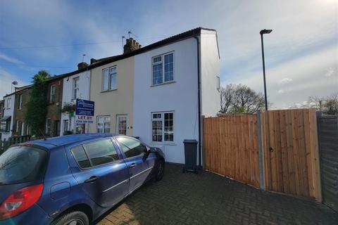 2 bedroom end of terrace house to rent - Barrowell Green, Winchmore Hill, N21