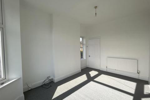 2 bedroom apartment to rent, Stockport Road, Stockport SK3