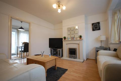 2 bedroom house to rent, Royal Crescent, Middlesex HA4