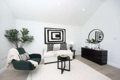 1 bedroom apartment for sale, Corfton Road, London