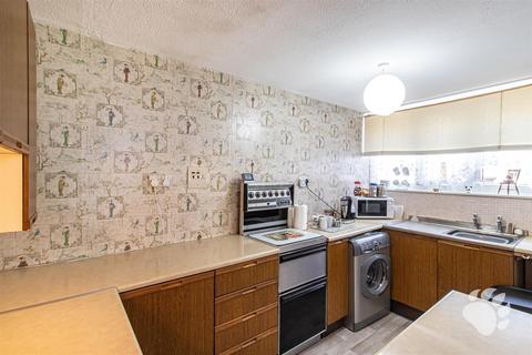 3 bedroom terraced house for sale - Camellia Place, Basildon SS15