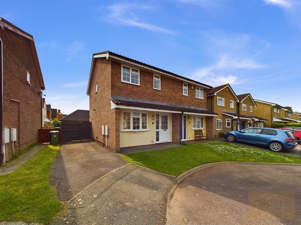 St. Vincent Way, Churchdown, Gloucester 3 bed semidetached house for