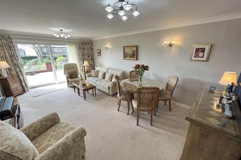 Flat 4, High Mount Mount Avenue, Heswall, Wirral, CH60 4RH