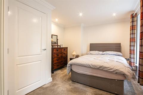 21 Clumber Road, Sheffield, S10 3LE