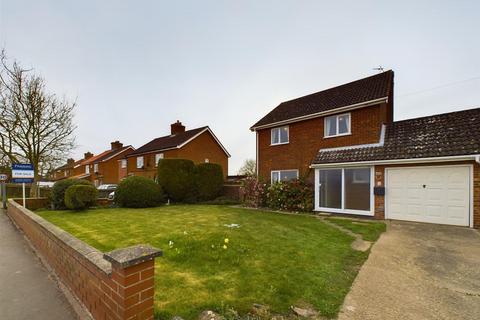3 bedroom link detached house for sale, Norwich Road, Bawdeswell, Dereham