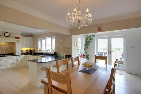 5 bedroom detached house for sale, Drovers Rise, Elloughton