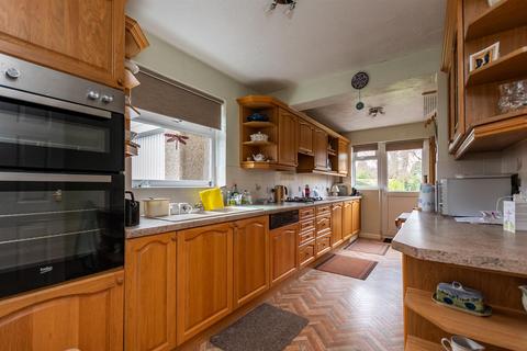 4 Beresford Close, Saltford, Bristol, BS31 3HU