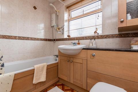 4 Beresford Close, Saltford, Bristol, BS31 3HU