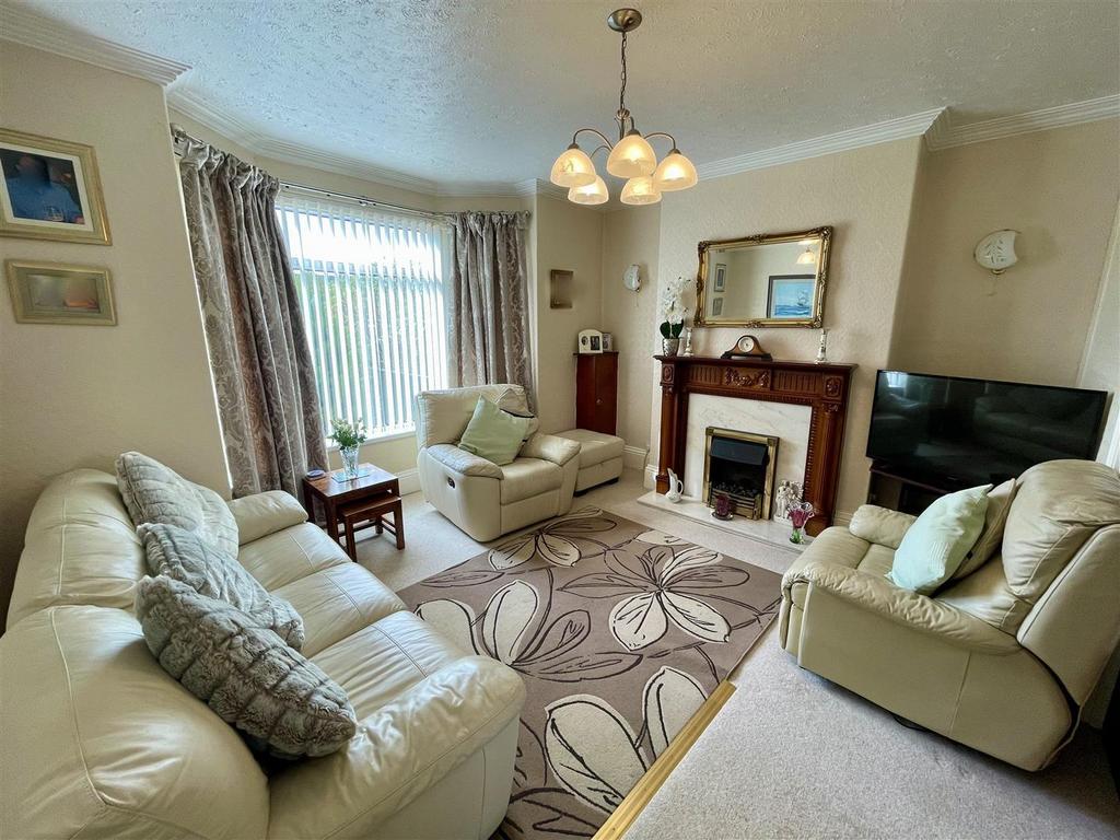 Geneva Road, Darlington 3 bed semidetached house for sale £155,000