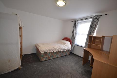 2 bedroom flat to rent, Chamberlayne Avenue, Wembley, HA9 8SR