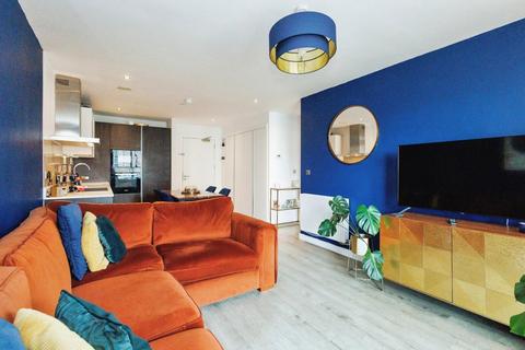 2 bedroom apartment for sale, Forge, Lockside Lane, Salford
