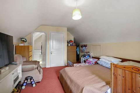 5 bedroom detached house for sale - Mountington Park Close, Harrow
