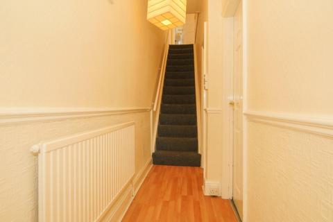 3 bedroom terraced house for sale, Bradford Road, Stanningley, , LS28 6QB