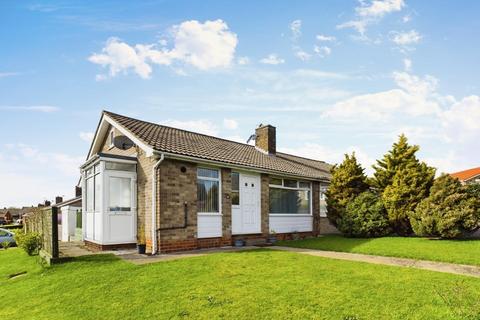 2 bedroom semi-detached bungalow for sale - Osgodby Way, Scarborough, North Yorkshire