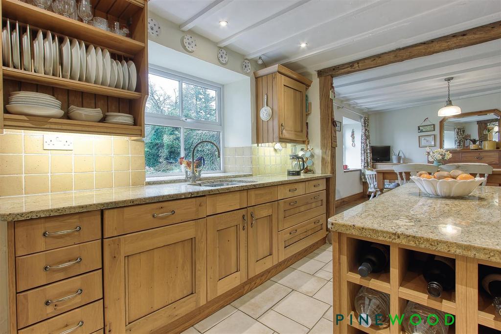 Kitchen diner