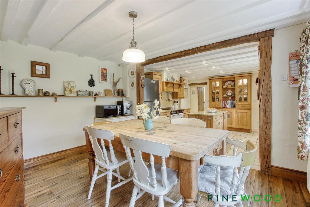 Kitchen diner