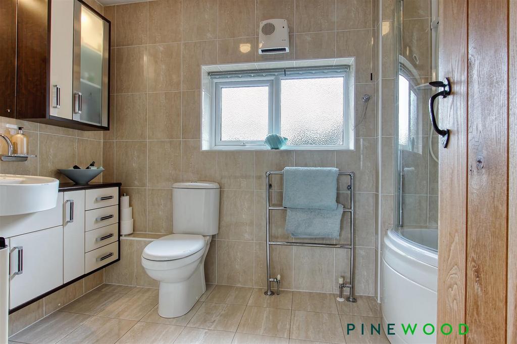 Ensuite to bedrom one