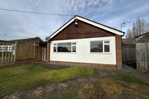 4 bedroom detached bungalow to rent, Church Lane, Trottiscliffe, West Malling
