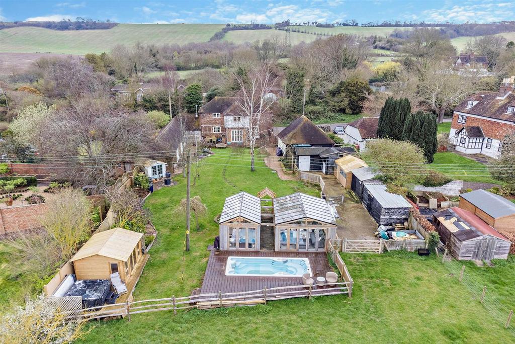Pilgrims Way, Hollingbourne, Maidstone 4 bed detached house for sale