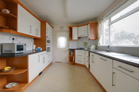 4 bedroom detached bungalow for sale, Heather Close, St Leonards, Ringwood, BH24