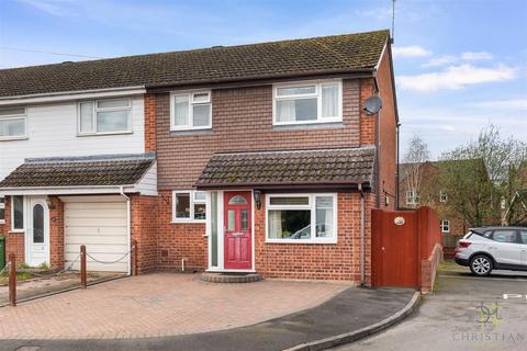 3 bedroom end of terrace house for sale, Chestnut Close, Evesham WR11