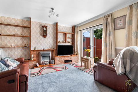 3 bedroom end of terrace house for sale, Chestnut Close, Evesham WR11