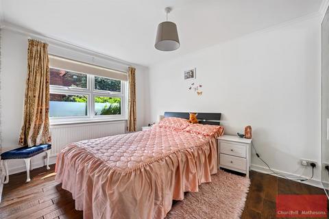 1 bedroom flat to rent - Holley Road, London