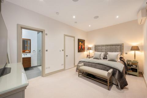 3 bedroom flat for sale - Campana Road, Parsons Green, SW6