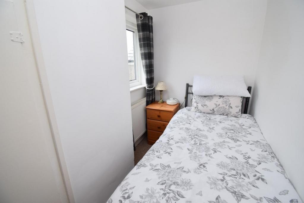 Bedroom 3.JPG