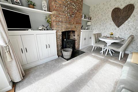 10 College Avenue, Grimsby, DN33 2JL