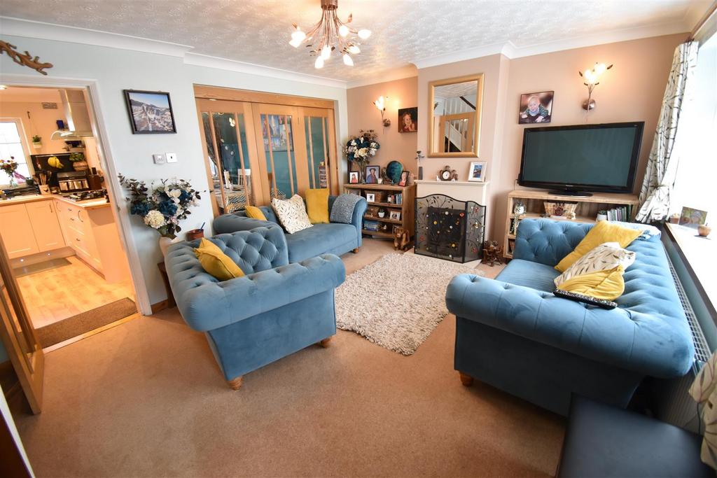 Brampton Way, Portishead 4 bed detached house for sale £550,000