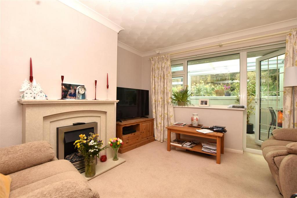 Eridge Road, Eastbourne 3 bed detached bungalow for sale £340,000