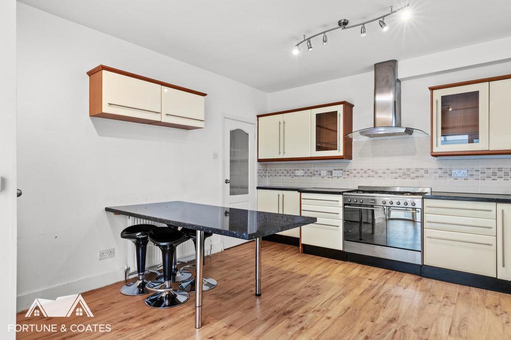 The Forebury 15.jpg