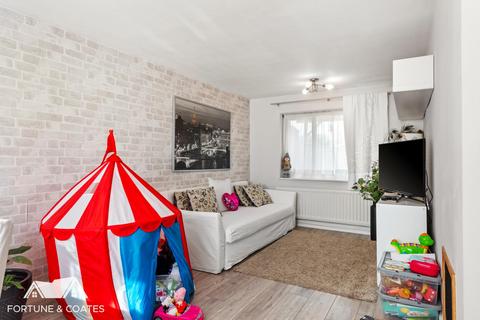 26 Perry Spring, Harlow, CM17 9DG