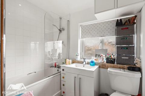26 Perry Spring, Harlow, CM17 9DG