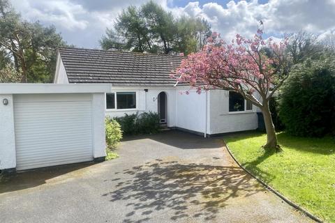 3 bedroom detached bungalow for sale, 9 Tros Yr Afon, Llangoed