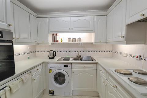 undefined, Shelford Road, Radcliffe-On-Trent, Nottingham
