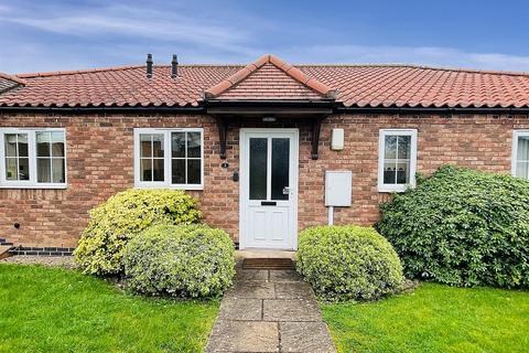 2 bedroom semi-detached bungalow for sale - Field View, Radcliffe on Trent, Nottingham
