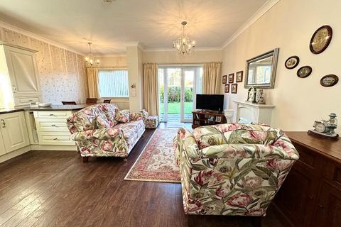 2 bedroom apartment for sale, Rosemary Lane, Formby, Liverpool, L37
