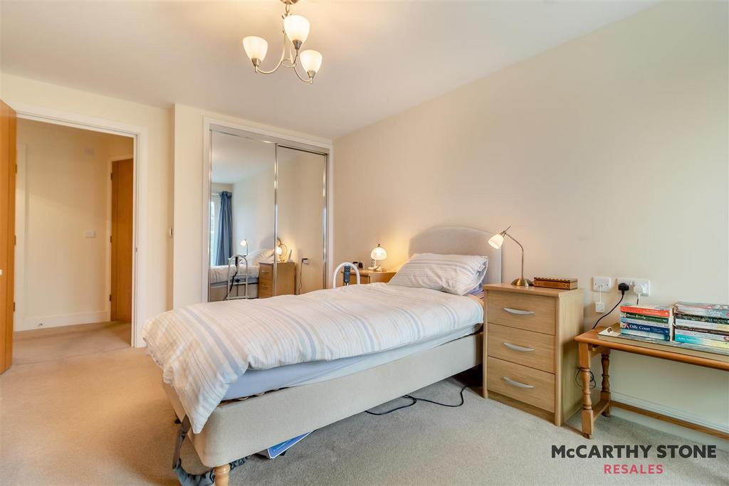 8586887-interior11.jpg