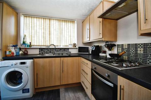 3 bedroom terraced house for sale, Rensburg Street, Hull