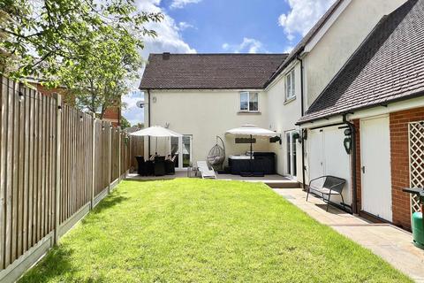 4 bedroom detached house for sale, Glovers, Great Leighs, Chelmsford