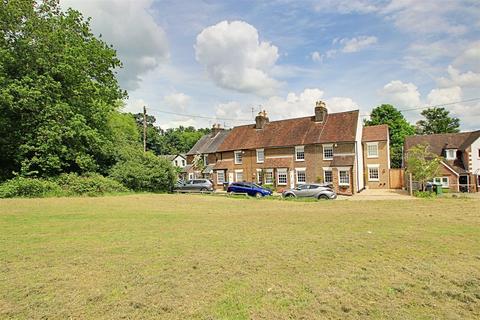 3 bedroom semi-detached house for sale, The Common, Kings Langley